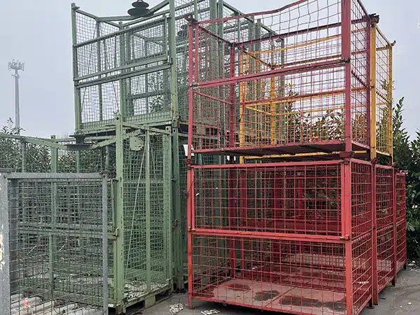 Attrezzatura per la raccolta e il trattamento dei rifiuti a Parma