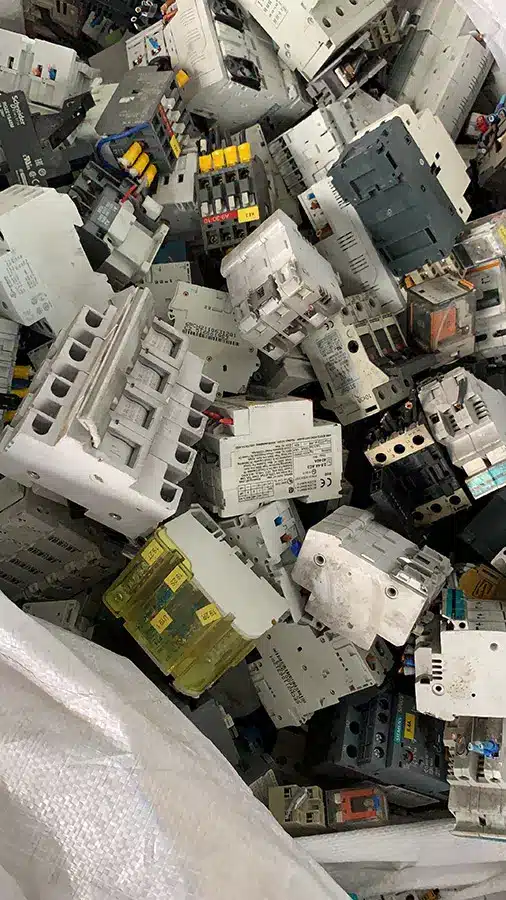 Componenti elettronici da smaltire a Parma